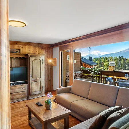 Superbe Avec Parking Privé Et Balcon *