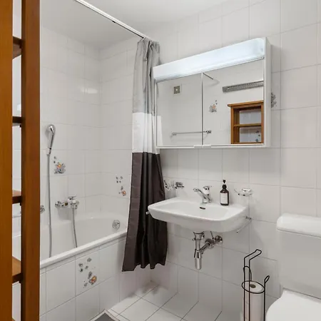 Superbe Avec Parking Privé Et Balcon Appartamento *