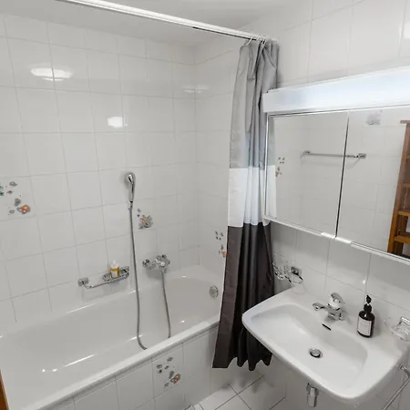 Superbe Avec Parking Privé Et Balcon